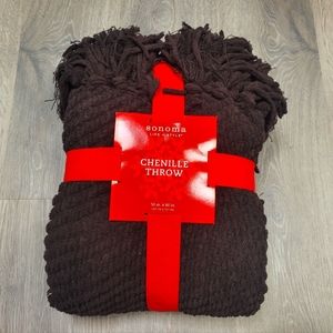 Sonoma Life + Style Cheille Throw